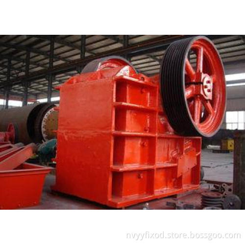 Professional Small Screw Mining Crushing Equipment Jaw Crus